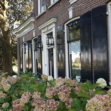 Johannesberg 3* Oldebroek